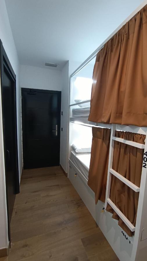 Vad Hostel Alicante - Youth Hostel Age Limit 18-49 Luaran gambar
